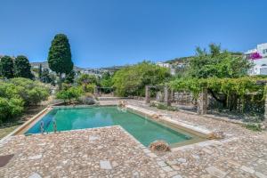 Lefkes Village Living