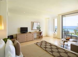 The Ixian Grand &Suites - Adults Only Hotel