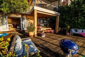 Cardamom Cottage, sleeps 3 and 1 min walk to beach