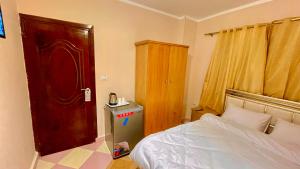 Sami pyramids and city view INN