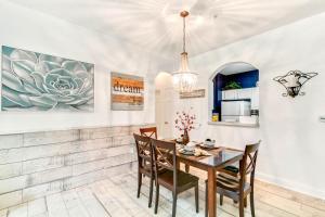 3 Bedroom 2 Bathroom Windsor Hills 7675-105 Cs