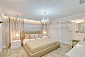 4 Bedrooms3 Bathrooms Storey Lake 2849Ss