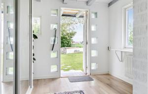 4 Bedroom Lovely Home In Löderup