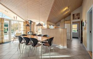 Amazing Home In Oksbøl With Wifi