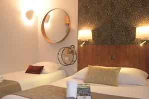 Hotels Hotel Arc-En-Ciel Colmar Contact Hotel : photos des chambres