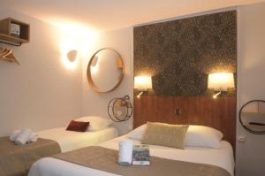 Hotels Hotel Arc-En-Ciel Colmar Contact Hotel : photos des chambres