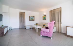 Lovely Home In Skuncini Stani 