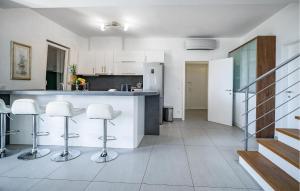 Lovely Home In Skuncini Stani