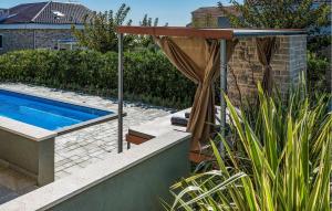 Lovely Home In Skuncini Stani