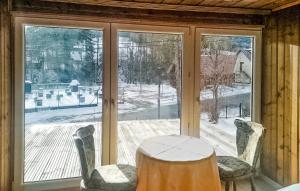 4 Bedroom Gorgeous Home In Kamianna