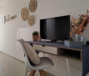 Fiumicino Airport Sunflower Room