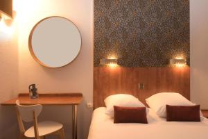 Hotels Hotel Arc-En-Ciel Colmar Contact Hotel : photos des chambres