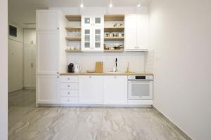 Status-M Apartments Aura