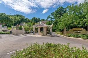 Hospitality Expert Eden 7BR Pools Beach