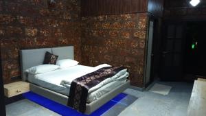Saka kadams home stay
