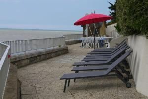 Appartement 46 pers accès plage direct : Batz