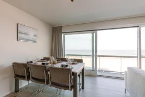 Beautiful Luxury Apartment on Amazing location with Sea view - T17