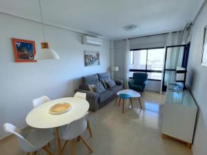 Las Azaleas ll La Cala free parking!