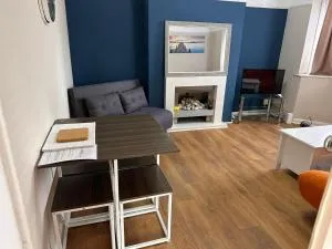 Letzi - Modern 2 Bedroom Apartment Near Heathrow - 希灵登
