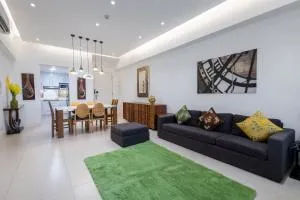 NEW 2BR of 86sqm with Netflix in BGC - Fort William McKinley