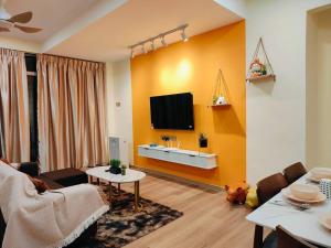 Orange Tatami Funny House at Bukit Beruang Malacca