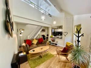 Delightful Cottage Sydney Gardens private parking - Pass the Keys