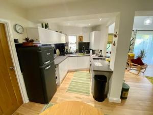 Delightful Cottage Sydney Gardens private parking - Pass the Keys