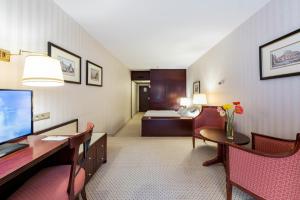 Deluxe Double Room room in Maritim Hotel Mannheim