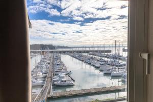 Hotels ibis Granville Port De Plaisance : photos des chambres