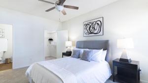 Landing Modern Apartment with Amazing Amenities (ID9136X49)