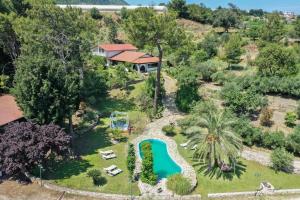 4 BD Luxurious villa with swimming pool