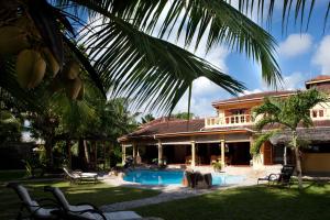 Castello Beach Hotel