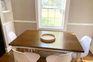 Hangout House play, work, and visit