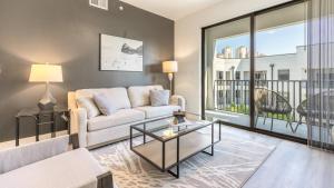 Landing Modern Apartment with Amazing Amenities (ID7569X30)