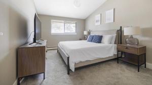 Landing Modern Apartment with Amazing Amenities (ID9230X68)