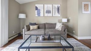 Landing Modern Apartment with Amazing Amenities (ID9230X68)