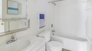 Landing Modern Apartment with Amazing Amenities (ID1167X633)