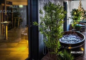 Everness Hotel & Resort