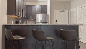 Landing Modern Apartment with Amazing Amenities (ID248)