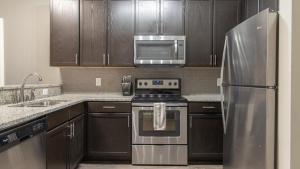 Landing Modern Apartment with Amazing Amenities (ID248)