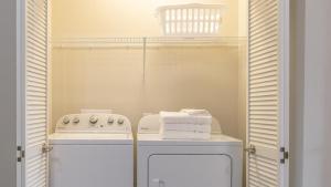 Landing Modern Apartment with Amazing Amenities (ID248)
