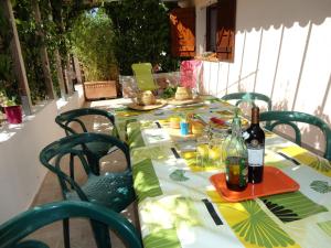 Hotels Hotel Punta e Mare des Chambres ou des Appartements T2 : photos des chambres