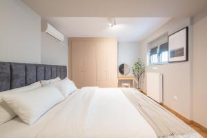 Artistic 2BR Maisonette: An Architectural Delight