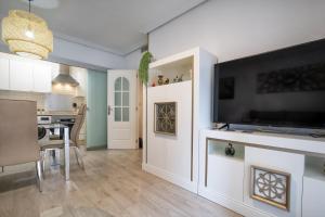 Apto Vallellano junto al casco histórico & Parking incluido