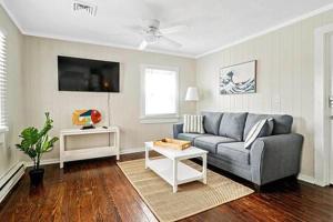 Beachwalk #2 8 minute walk to the Beach