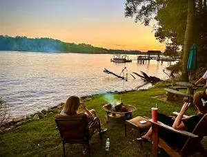 Serenity View Lakeside Retreat on Lake Murray, SC - Chappells