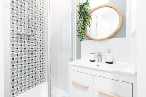 Appartements Renovated apartment 3bed 2bath : photos des chambres