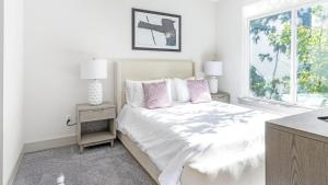 Landing Modern Apartment with Amazing Amenities (ID1011X798)