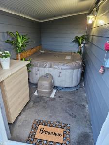 Cosy maison 3 chambres Honfleur jardin, parking privé et jacuzzi