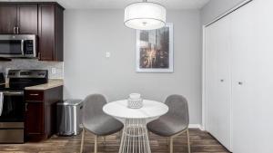 Landing Modern Apartment with Amazing Amenities (ID9104X76)